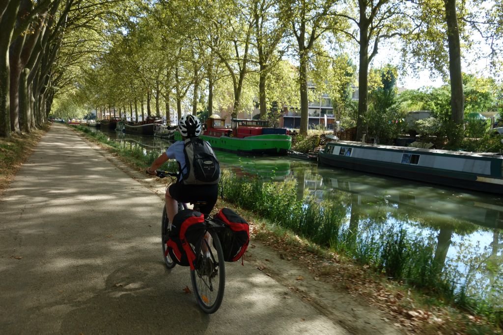 Le long du canal  du Midi en direction d'Escalquens